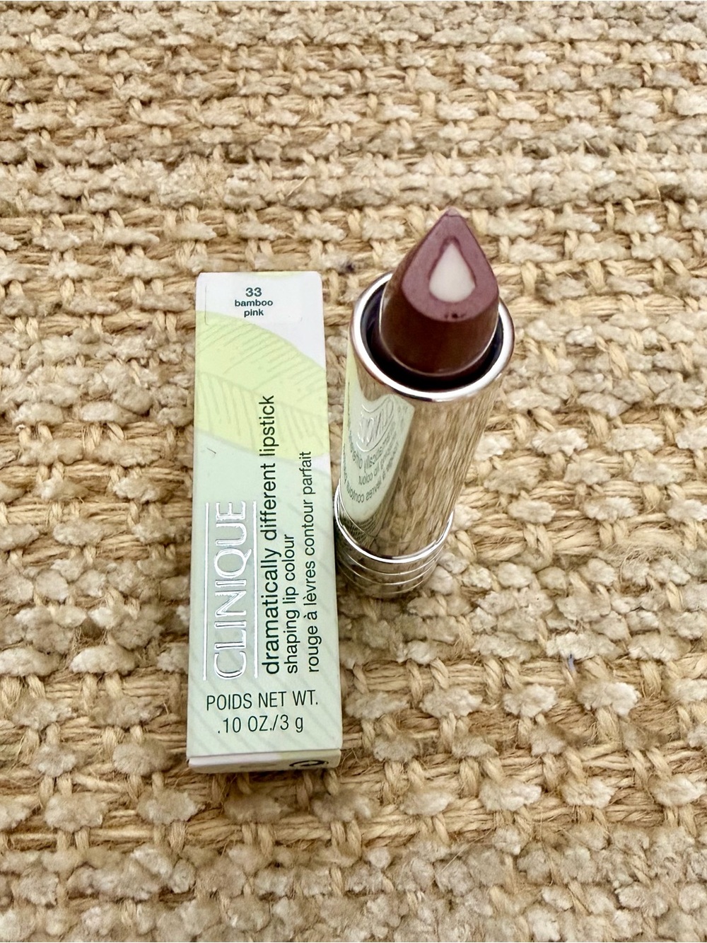 Clinique dramatically different Lipstick in Bamboo Pink